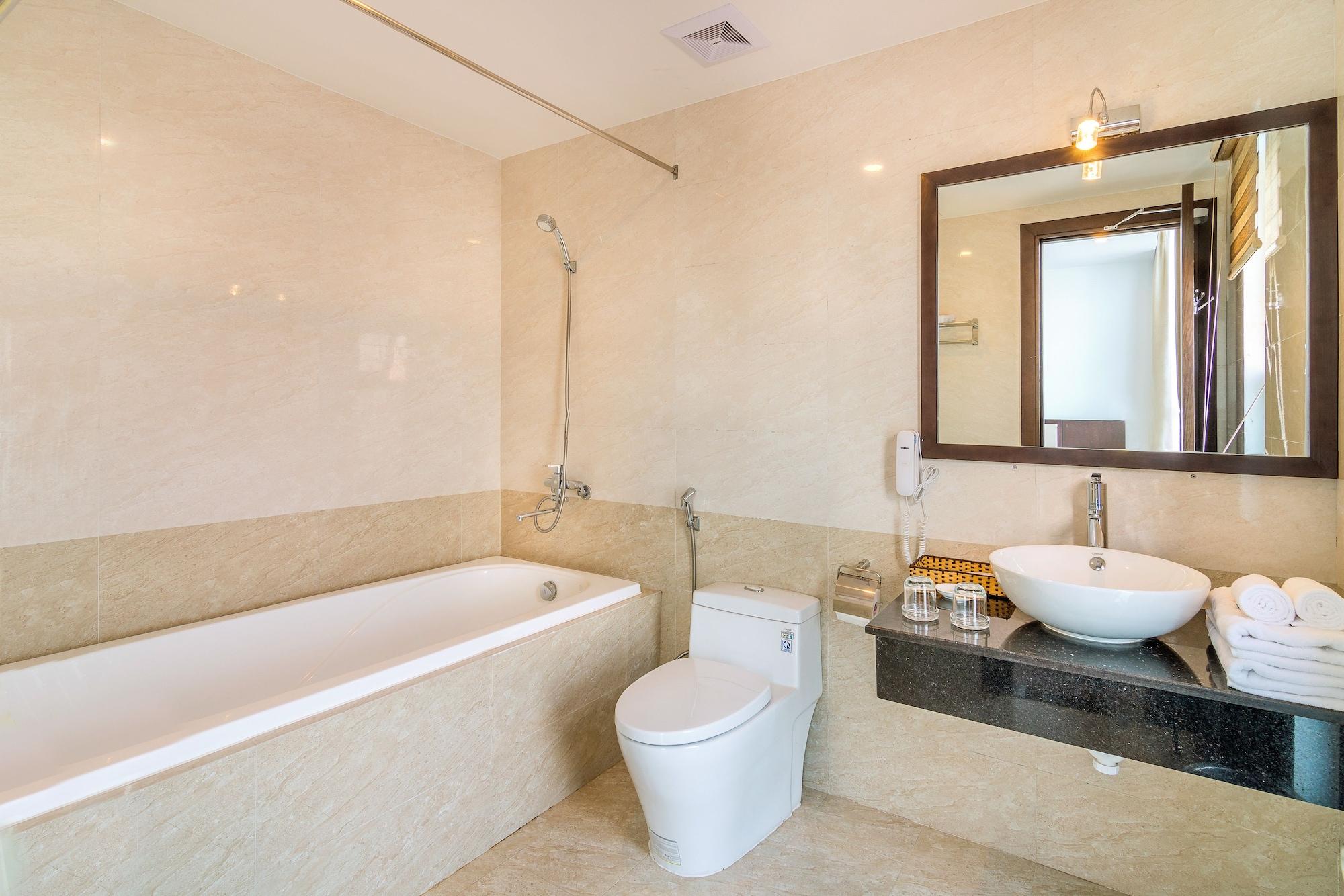 Dana Marina Boutique Hotel Da Nang Esterno foto